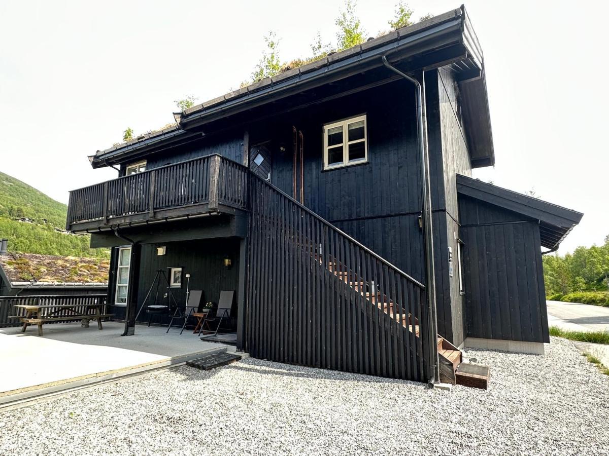 Lovise Mountain Apartment Stranda  Exteriör bild